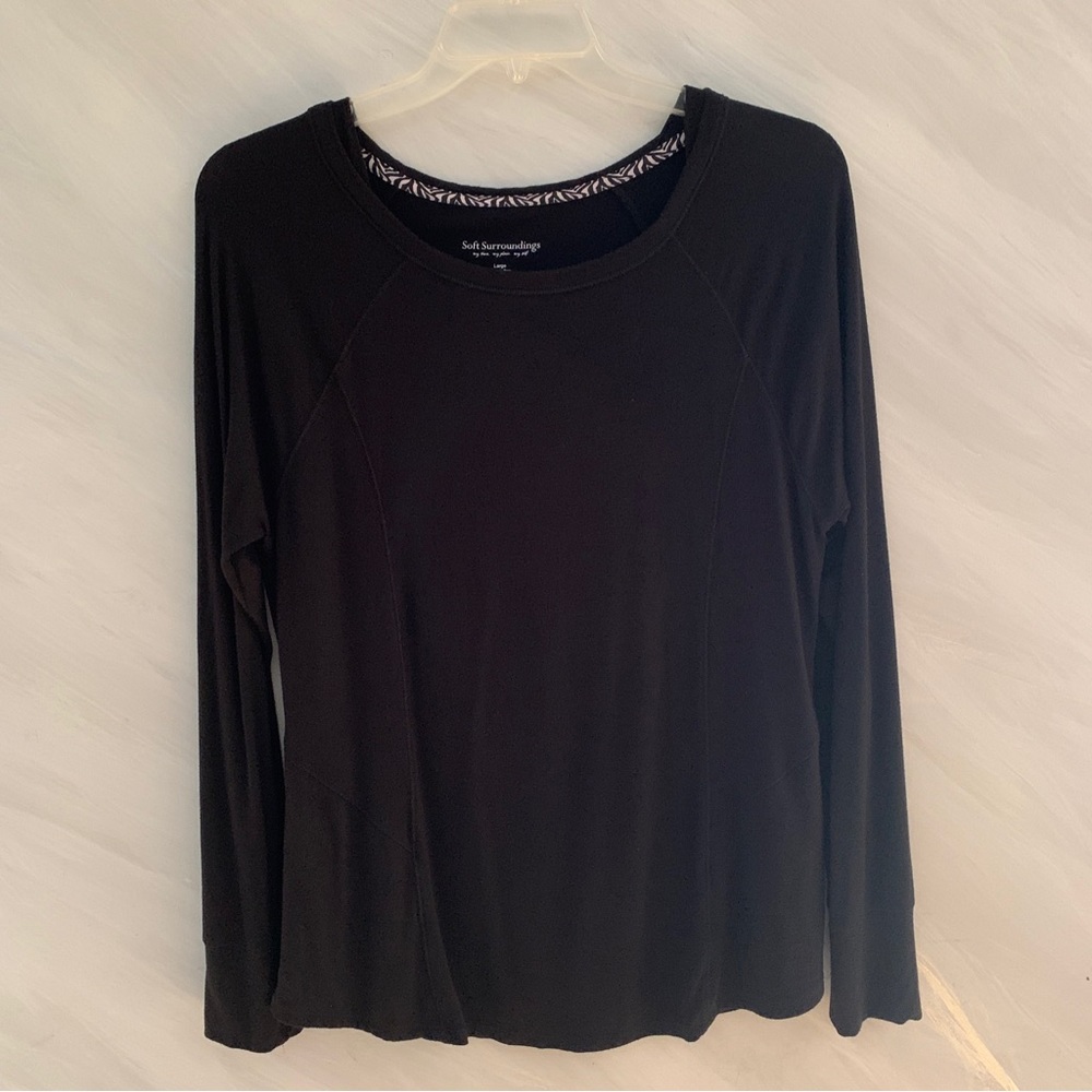 Soft Surroundings Women’s L Black Long Sleeve Top w/zipper Side Pockets